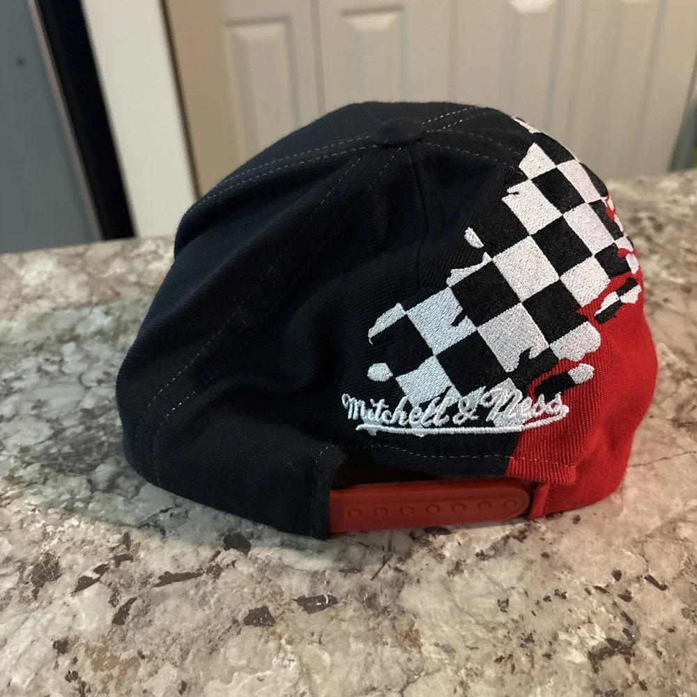 Mitchell & Ness Philadelphia 76ers Checkered Snapback Hat‎ 2018 VGUC